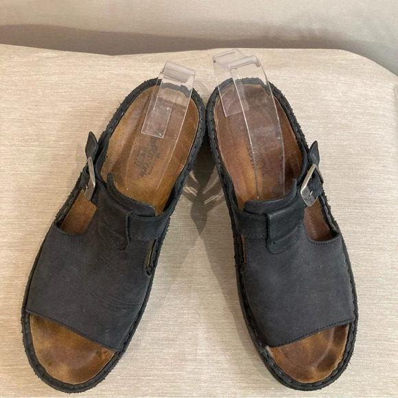 NAOT Sz 41  Leather Slip On Buckle Closure Sandals - Picture 2 of 11